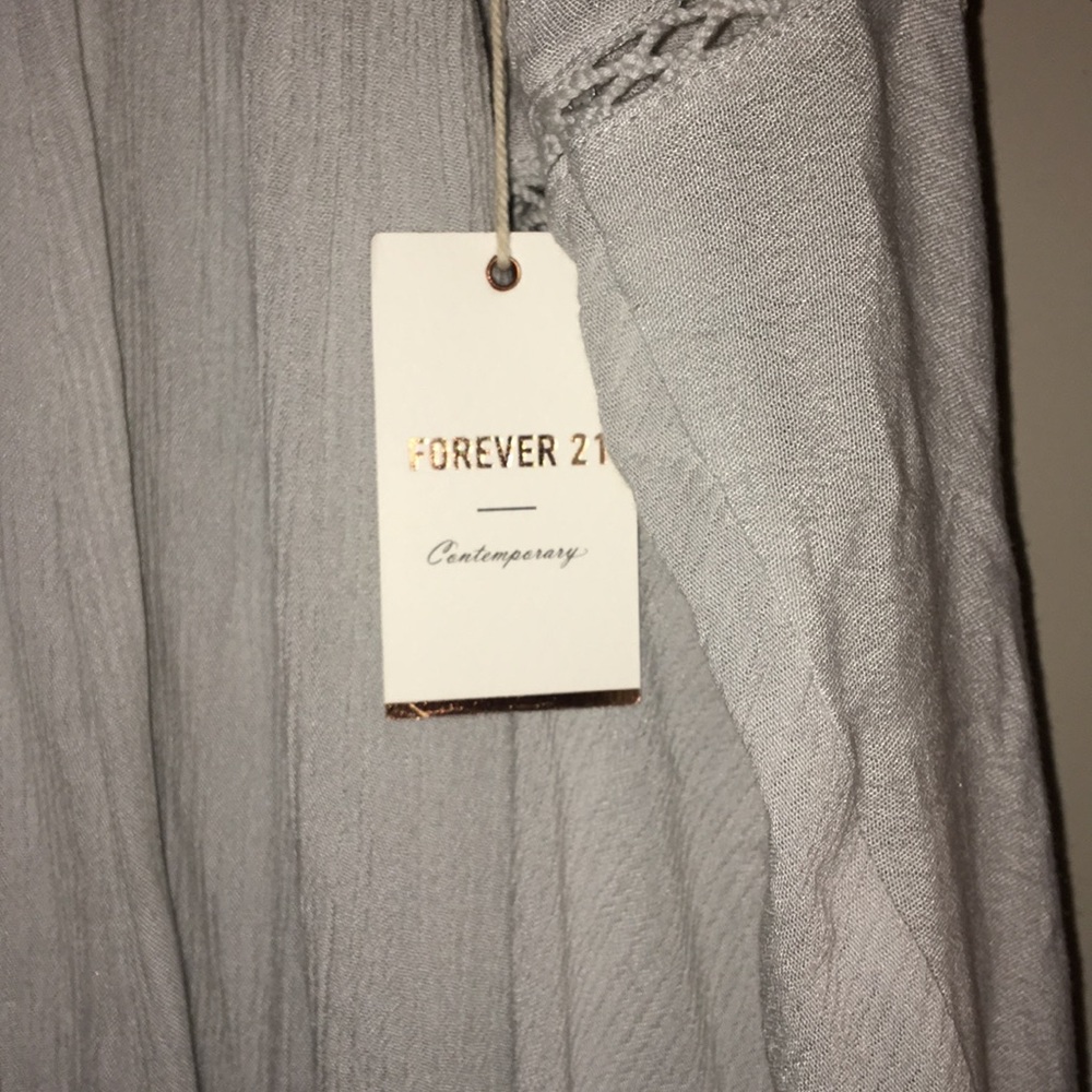 Forever 21 bell sleeve dress NWT - Picture 8 of 8